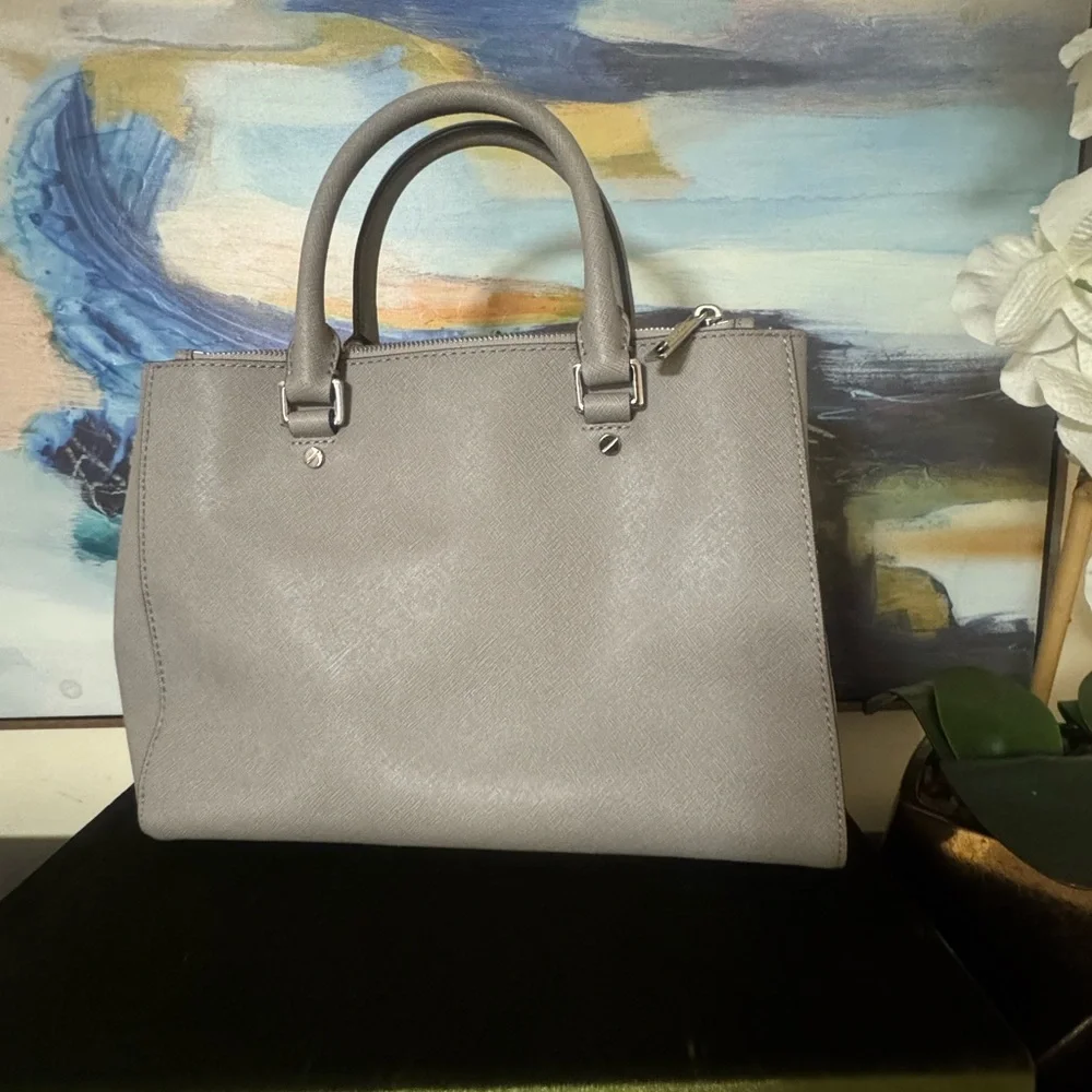 Michael Kors Elegant Gray Satchel Set - Picture 7 of 11